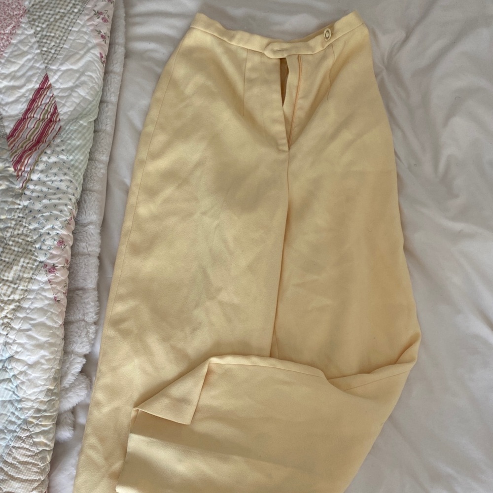 Vintage yellow trousers